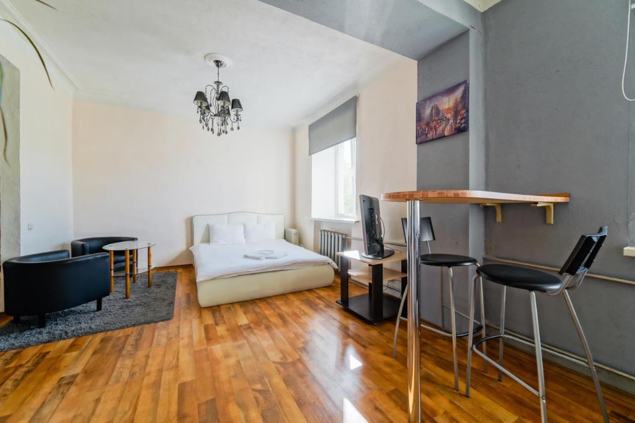 In The Center Of Minsk Apartment Luaran gambar
