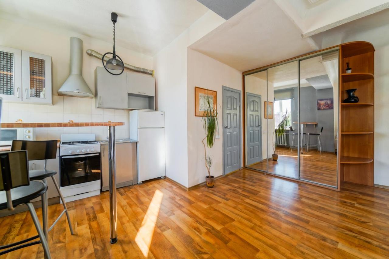 In The Center Of Minsk Apartment Luaran gambar